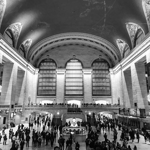 Grand central in black and white.
.
#grandcentralstation #train #travel #travelphotography #explore #blackandwhite #nyc #newyork #newyorkcity #eastcoast #architecture #architecturephotography