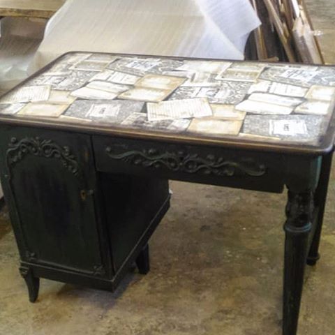 Вот такой замечательный письменный стол у нас получился #реставрациямебели #авторскаяработа #вседлядома #слэб #садогород #столярнаямастерская #стол #столешница #письменныйстол #мебельназаказ