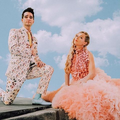 Amazing being of this project with my "complice" @sylvestre_finold @e.sproject Reposted from @taylorswift -  ME! Out now! Made this song with @BrendonUrie and @iamJoelLittle. @Davemeyers and I co-directed the video. And everyone knows you can’t spell awesome without DAVEBRENDONJOEL. Oh wait... - #regrann  #hair #hairdresser #taylorswift #music #video #musicvideo #clip #losangeles #newsingle #brendonurie #trip #worktrip #travel #travelholic