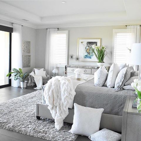 Simple stunning! Get inspired @featuredhomedecor for more design inspiration and ideas. #featuredhomedecor .
.
.
.
.
.
.
📸 @decor.mm .
.
.
.
.
.
.
.
.
.
.
.
#zgalleriemoment #luxuryhomes #livingroom #zgallerieinspired #interior_and_living #mirrorroom #mirrordecor #zgallerie #happymoment #livingroomideas #livingroomdecoration #homestyling #livingroomdesign #homestyledecor #gallerywall #triadartdesign #interiordesign #interiordecoratingideas