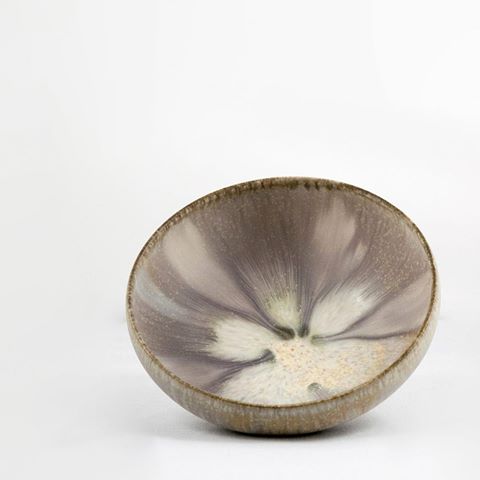 One of the new items by @iwasakiryuji that landed in store yesterday - it has already found a new home and I understand why. Such a beautiful bowl, and some of the most unique and beautiful glaze I have seen for a very long time ✨ #claylove #ceramic #ceramics #stoneware #itsnicethat #natureinthehome #potteryforall #yonobimoments #pottersofinstagram #apartamentomagazine #apartmenttherapy #designlovers #handmadeceramics #ceramilicious #slabbuilt #handthrown #contemporarycraft #clay #handmademodern #foundmademodern #ceramisits #ceramicartdesignhunter #loveceramic #ceramicstudio #contemporaryceramics