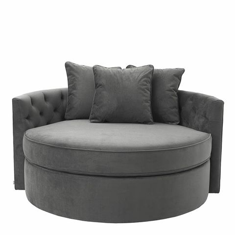 You can call it around sofa or large chair. Carlita sofa is a stunning choice for comfort, style, and prestige. Available in the option of peeble grey and granite grey.
.
.
.
#eichholtz #eichholtzindonesia #eichholtzbymelandas #interiordesign #luxuryinterior #designers #affordableluxury #furniture #lighting #interioraccessories #sofa #eichholtzCARLITA #visiteichholtz #homedecor