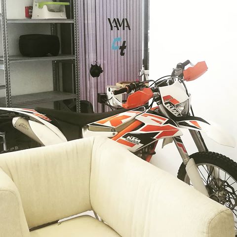 Just another day at the office.. #ktm #motorcycle #offroad #office