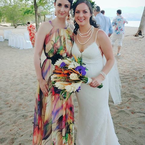 My sister got married in paradise today.
#CostaRica #Beachwedding #sisters #paradise #love