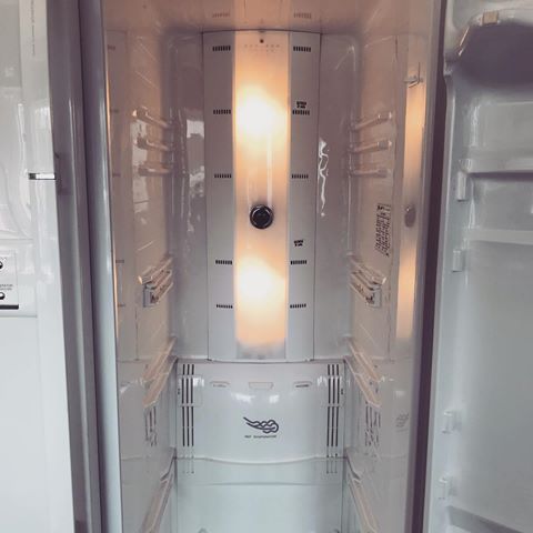 Fridge = clinical 🧼💎💙
-
-
-
-
-
-
-
-
-
-
-
-
-
#zoflora #homeaccount #springcleaning #hinching #imahincher #homesweethome #mrshinchhome #zofloraaddict #cleanwithme #instaclean #hincharmy #hinchyourselfhappy #housetohome #homesofinstagram #hinched #interiorstylists #mrshinch #organisedlife #interior125 #cleanfreak #cleaninghaul #cleaningtips #finditstyleit #crystalclean #actualinstahomes #fridgegoals