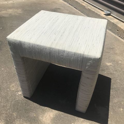 Vintage grasscloth parsons foot stool/ ottoman 18”x18” 19” tall $65 pick up in Lakeway- VG vintage condition #vintagefinds #buymorevintage #atx #austin #texas #texashillcountry #thehillcountry #laketravis #elledecor #collectedhome #midcenturyvintage #grasscloth #parsons