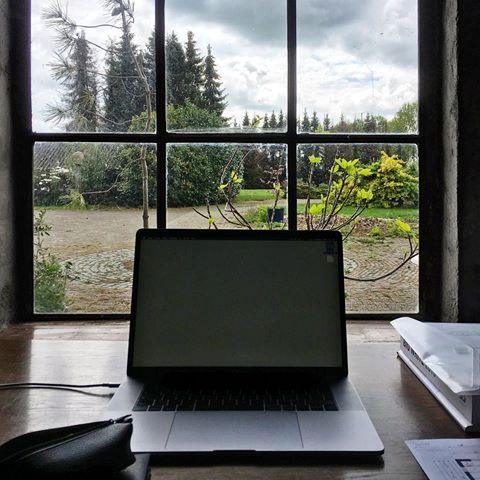 Office🌿
•
•
•
•
•
#work #office #attheoffice #interior #interiorarchitect #interiorarchitecture #interiordesign #drawing #workday #beautifulview #view #nature #outside #green #home #achterhoek
