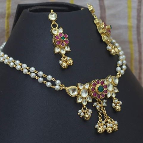 #jadau #choker #necklace #earrings #traditionaljewellery #kundanjewellery #indianbride #indianwedding #bridaljewelry #jewellery #jewelry #instapic #instagood #instalove #instalike #instadaily #instajewelry #allureartworx #onlineshopping #shopnow #indianshopping #shopping #bangalore #mumbai #hyderabad #delhi #ahmedabad #jaipur