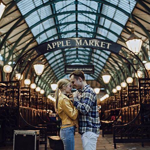 People of London go to Apple Market  not Apple Store #London #Applemarket #wedding #bazalyphotography #travel