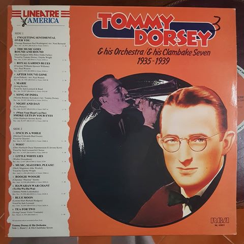 Tommy Dorsey & His Orchestra ‎& His Clambake Seven 1935 - 1939
#vinyl #vinile #vinili #vinylporn #giradischi #puntina #vintage #music #musica #musicadipendente #vinyldipendente #viniledipendente #bssosvinyls #bsso89 #mylove #dischi #proton #thecnics #spintheblackcircle #oldstyle #rock #rocknroll #33 #33rpm #lp #1981 #tommydorsey #tromba