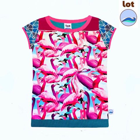 Shirt flamingo’s 
kleertjes van lot, grenzenloos leuk!! Kinderen groeien op, in kleertjes van lot”! www.lot.amsterdam
https://m.facebook.com/kleertjesvanlot
#lovelykids#ilovecolours#
#picoftheday #instapic #onlineshopping #mooi #lovetravel #retrokids #kinderkleertjes #dierenprint#lovesummertime#loveit#igers#instacool#instadaily#legolover #fashiontrends #fashionaddict #flamingo #retrolovers #nieuwekleren #kinderkleding #ootd#lovesummer#kidsfashion #zomercollectie #shoppingaddict #happymum #lovenature #mooiekleertjes