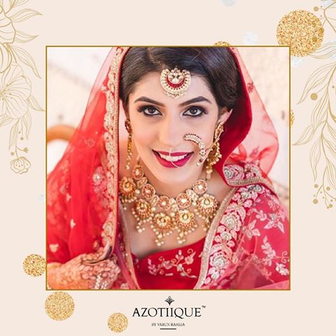 Jewels handcrafted keeping all the details in mind for the bride's dream day.
Book your bridal appointment and customize your jewels from Ra Abta by Rahul exclusively at Azotiique. 
#bridal #bridaljewellery #weddingday #clientdiaries #weddingjewelry #azotiiquebyvarunraheja #jewellerystore #bridalshopping #raabta #raabtabyrahul #khar #mumbai #indianjewels #weddingshopping #wedding #bigfatindianwedding #mumbai #azotiique