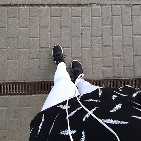 Black and white. 🖤
#black #white #blackandwhite #feathers #endofwork #nike #sneakers #train #waiting #goinghome #hungry #tired #otaku #otakugirl #anime #manga #gamergirl #gaming #ps4 #finalfantasy #cod #callofduty #overwatch