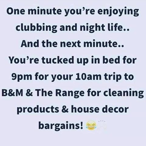 oh my god the accuracy 😂😂😂 #homeinspiration #homeinspo #interiordesign #interior #colour #homeaccount #instahome #pinterest #homedesign #interiorgoals #inspiration #hinching #hinched #kitchen #pans #livingroom #livingspace #cosiness #homedecoration #homedecor #sunny #bedroominspo #bedroominterior #bedroom #hinchyourselfhappy #bathroom #newhome #firsttimebuyers
