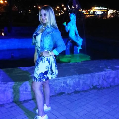 Как я долго ждала эти майские теплые вечера 😊💙
#весна#вечер#beautifulgirls#picture#ukraine#smail#mood#happy#mylife#love#goodnight