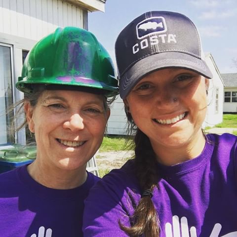 Meet Mary and Hana, a mother and daughter team who volunteered and worked with us in Texas and North Carolina! “Working with my mom was such a special experience. I attribute so much of what has shaped me into the person I am today to the values she instilled in me growing up. Volunteering and working in the community has always been a passion we share. I truly feel that I have become the passionate and caring person that I am today because of [her].” What an incredible experience to share with your mom! With Mother’s Day coming up we want to honor all the moms and mother figures in our lives. Take a chance to do something different, sit down with them and apply to volunteer or donate today! We’re just one click away (link in bio).