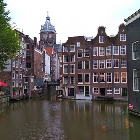 Кривые домики Амстердама
#amsterdam #flugegeheimen #амстердам