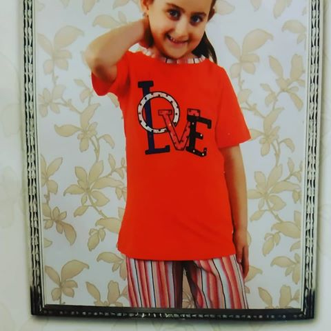 Комплект для девочки (футболка и приджи). Код товара 9059
Производство-Турция
100% хлопок
Цена - 450 руб
Комплект#кофта#для#девочек#набор#турция