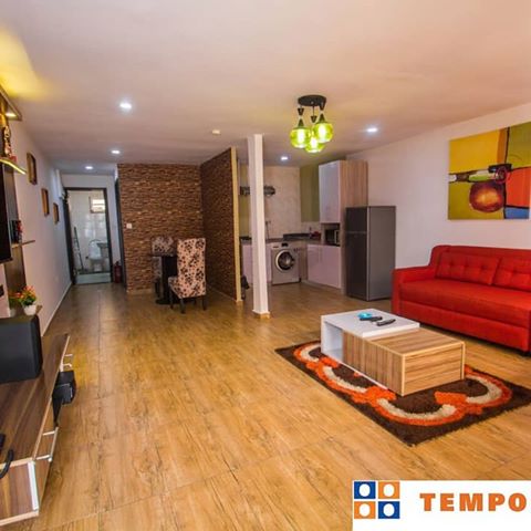 Have you ever wondered what the interior of a container building looks like....
State of the art furnishing done by @tempohousingnigeria
Contact us today info@tempohousingnigeria.com..
#cargotec #building #interiordesign #interiors #cargotecture #construction #realestate #architecture #architecturedesign #architecturelover #containerdesign #shippingcontainerhouse #inspiration