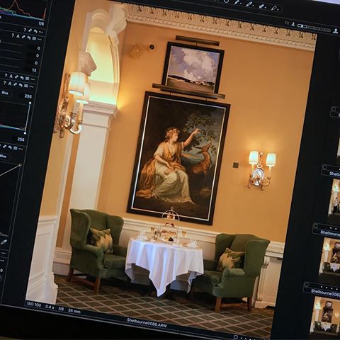 #bts from this mornings shoot in the Lord Mayors Lounge of the @theshelbournedublin with @annmarie_oleary , what a spectacular room !