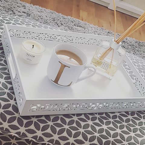 Day off !! 💃💃💃
Enjoying a cuppa tea half way through cleaning the house top to bottom... I am not off again from work for another 5 days so trying to get it all done so I can spend my evenings relaxing!
•
•
•
•
•
•
•
•
#home #homedecor #homeinterior #homes #homeaccount #homedesign #homedesignideas #instagood #instadaily #instahome #greyhome #greyhouse #greydecor #interior #interiordesign #cuppatea #hinchers #cleaning #candlelovers
