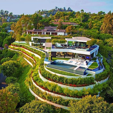 The evolution and completion of this real estate gem.
Beverly Hills, California
Price: $38 000 000
Bedrooms: 6
Bathrooms: 8
Sqft: 11,200
#dreamhouse #housegoals #linstings #mansion #beautiful #design #architecture #luxury #places #wonderful #views #fashion #incredible #royalty #lifestyle #megamansion #wow #art #arts #business #man #OnlyforPlaces