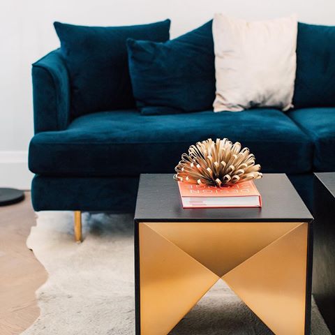 What design style are you gravitated towards?
—— A big trend we are seeing right now is navy and gold, and personally I am all about this 😍If you are thinking about updating your space to a more modern look, focus on the contrast between a light, neutral wall and a bold piece like this velvet couch! ——
Although a current trend, definitely a timeless and luxurious look.