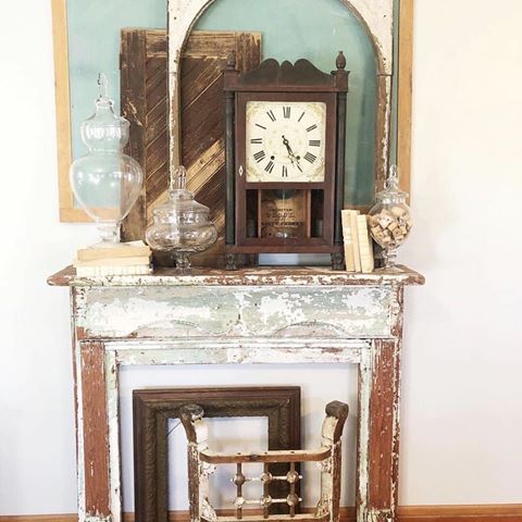 EEK!! So excited to be joining these awesome ladies this week 🎉🎉
.
Happy Thursday, vintage loving friends!  It's time for another round of #ShowUsTheVintage
✨
This week, our feature goes to Brooke @thejunkparlor ♥️ We absolutely loved her chippy mantel and ALL the vintage goodies she styled it with. If you love vintage farmhouse decor and antiques. Brooke is your gal! Go give her a follow... you can thank us later! 😉
.
If you'd like a chance to be featured and be our guest host next week here's how:
🗝Follow all hosts:
Debra @vintagecrushin
Danielle @hometown.market
Carrie @shayfarm7
Katie @baker_nest
Kaylee @champagne_and_chalk 
Brooke @thejunkparlor
🗝Post a picture of your vintage treasures anytime Thursday-Saturday, use our tag
#ShowUsTheVintage
🗝Tag some friends and have some fun! Tagged a few friends to help us get going!
.
Special thanks to Danielle @candlewoodcottage for being our guest hostess last week! Her vintage dinning space is amazing!!♥️ .
.
.
#decorhashtagfeed
#dailydecordose
#decordailydose
#vintagecharm
#vintagegoodness
#vintagefarmhouse
#farmhousediningroom
#farmhousetable
#farmhousefixtures
#antiques
#farmhousefinds
#farmhousestyling
#cottagedecor
#cottagechic
#vintageaddict
#vintagehomedecor
#fleamarketfind
#fleamarketstyle
#countryhome