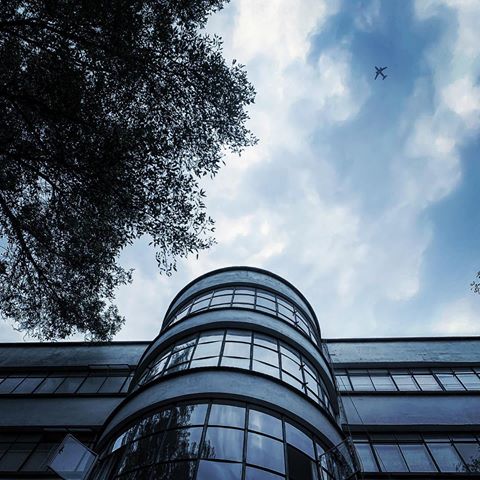 #architecture #architecturephotography #architecturedaily #skyporn #ihavethisthingwithwindows