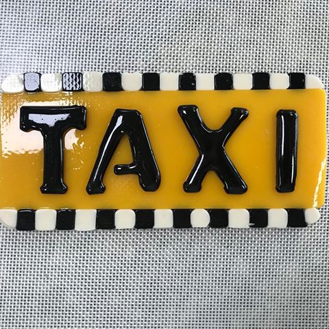 I got to make another sugar sculpture and I’m so happy!! I really love the artistic side of pastries. Having the sculpture be New York themed made it even more relatable for me. Hoping to make more sugar sculptures in my life
.
.
.
.
.
.
.
.
#sugars #sculptures #sugarsculpture #newyorkcity #yellowtaxi #pastryarts