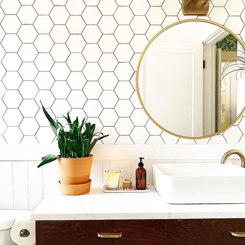 Hypnotic hex going strong in our main room of rest. Still need to spruce up our basement bathroom to encourage some usage because this little loo is doing all the work around here 🤷🏼‍♀️
Sources tagged.
.
.
.
.
#ourtinybungalow #swedishbungalow  #bathroomdecor #bathroomremodel #bathroominspo #bathroomdesign #smallspacesquad #currenthomeview #thatsdarling #theeverygirl #theeverygirlathome #dslooking #apartmenttherapy #sodomino #stellarspaces #currentdesignsituation #hexagontiles #lightandbright #myscandinavianhome #hometohave #howwedwell #howyouhome #smploves #mydomaine #myonepiece