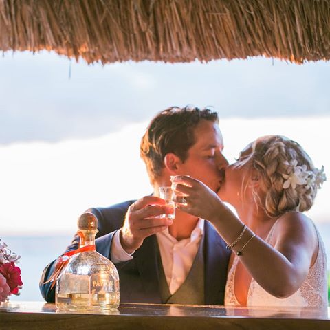 🍹CHEERS TO US 🍹
A shot of Patron and sealed with a kiss - not your usual glass of bubbles but we 💓 it! When you get married in Fiji,  anything goes!
📷 @liaandstu 🌴 @tavaruaislandresort *
*
*
#fijiweddingday #fijiwedding #fiji #weddinginspiration #beachwedding #destinationwedding #tavarua #liaandstu #bulabride #fiji #patron #fijiphotographer #photographerfiji