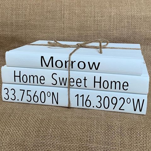 Need a housewarming gift? ❤️🏠❤️ March & May Designs has you covered! Personalize a book stack with any text you choose.
•
Send a message to get started on your order!
•
#bookstack #homesweethome #bookshelfdecor #bookshelfstyling #housewarming #housewarminggift #housewarminggifts #realtorgift #realtorgifts #newhome #newhomegift #newhomegifts #personalizedgift #personalizedgifts