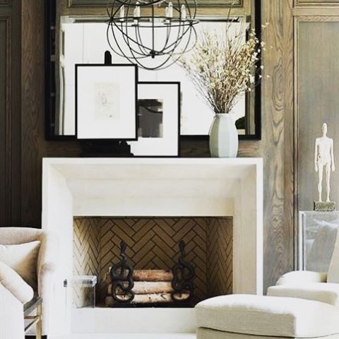 I’m becoming a little obsessed with fireplaces, whether it be a sleek modern design or classically beautiful like this one.  #fireplacedecor #fireplacedesign #classicdesign #livingroomdecor #livingroomdesign #loungedesign #interiordesignersofinsta #cheshireinteriordesigner #altrincham