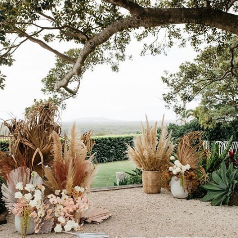 This amazing ceremony set up featuring next level floral installation by @bowerbotanicals and our new silver moroccan wedding blanket ✨ 
Planning @byronbayweddings 
Venue @figtreerestaurant 
Photographer: @moments_by_frankie