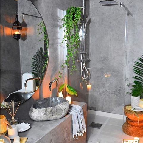 Бетонно-стеклянный вариант ванной комнаты 😍
-----
#bathroomdesign #newhome #casa #homedesign #interior_and_living #homedecor #farmhousestyle #bedroom #livingroom #homeinspo #livingroomdesign #bedroomdesign