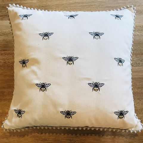 Treat yourself Thursday! This gorgeous bee 🐝 cushion is right on trend and the perfect addition to your home for spring. #beecushion