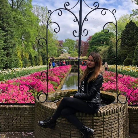 Keukenhof, 32 hectares of flowers🌷
___________________________________________________
#me #holland #friendship #friends #keukenhof #flowers #garden #love #colors #smile #happy #igdaily #love #travelgram #travelphotography #travel #nature #photooftheday #pretty #holland #relax #happiness #discover #instago #weekend #blossom #tulips #wonderland