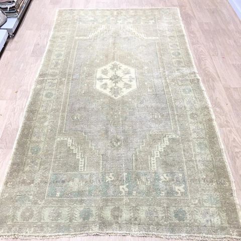Excited to share the latest addition to my #etsy shop: Vintage oushak rug, stylish vintage rug, turkish rug, handknotted wool area rug, carpet, carpet rug, turkish vintage rug 7'9" x 4'1" feet #rectangle #geometric