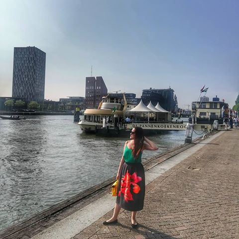 being a tourist in your own city is the best 💖🇳🇱🥂 #rotterdam #rottergram #pannekoekenboot #роттердам #нидерланды🇳🇱 #голландиямоимиглазами #голландия #амстердам #holland #flowerpower #maas
