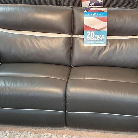 #myhousethismonth Day 28: #sofatime We've finally ordered a sofa for the family area! #lazboy #bankholidaysale #sofa #newhomejourney #newsofa #electricrecliner #sofagoals #interiordesign