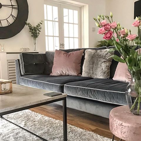 Sofa day @myhousethismonth 
Had this sofa for a year now from @sofology, the older it gets the more comfy it becomes.
Have a good Sunday, hopefully a bit less wet and windy for you all 🌧 💨 .
. .
.
#myhousethismonth  #myhomevibe #myhomestyle #interiors #instahome #ahouseindays #interiordesign #interior4inspo #bhghome #spotlightonmyhome #mystylishspace #luxuryinteriorsonabudget #homedecor #homeinspo  #mycreativeinterior #interiorsnapshot #ownyourdecor #myinteriorstyletoday #myhouseandhome #cornerofmyhome #interiorstyling #myhouselikethis #mygorgeousgaff #myhouseandhome #myhometrend #storyofmyhome #myseasonalrevamp #myhouseandhome #myinteriorstyletoday #newinteriorsontheblock #dailydecordetail
#walltowallstyle