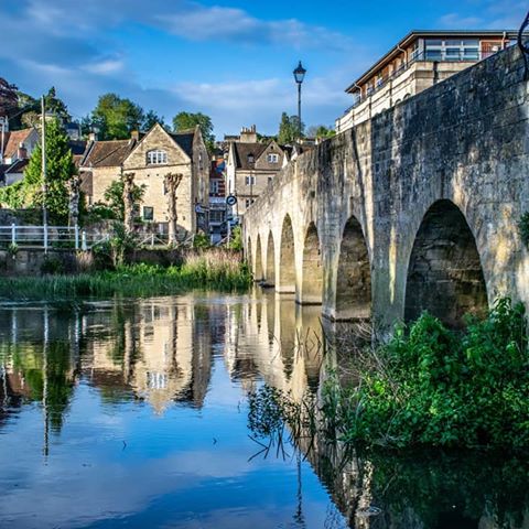Bradford on Avon.
The Medieval Bridge dates to the 1200s as a packhorse bridge being widened in the 1600s.
The side shown here dates to the 1600s.
__________________________________________________
#landscapephotography #landscapeloverÂ #landscape_captures #landscapes #landscapephotography #landscape_hunter #landscape_lovers #landscapecapturesÂ #landscapestyles_gf #landscape_specialist #landscapepornÂ #getlostÂ #landscapephotomagÂ #ig_landscape #trapping_tones #ig_masterpiece #ig_podium #splendid_earth #gramslayersÂ #agameoftonesÂ #optoutsideÂ #discoverearthÂ #exploretheglobeÂ #nakedplanetÂ #places_wowÂ 
#earthfocusÂ #ourplanetdailyÂ #earthofficialÂ #natgeoÂ #nationalgeographicÂ #awesome_earthpix