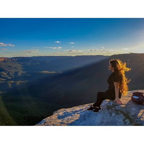 🦋 #love #sydney #australia #view #mountain  #cliff #travel #vacation #blue #sun #bluemountains #womantravel #travelphotography #instadaily  #instagood #photooftheday #photography #picoftheday #igers #instamood #followmefaraway #seeaustralia #sydneyaustralia  #instatravel  #beauty #amazingview #sydneylife #newsouthwales #travelblogger #fall