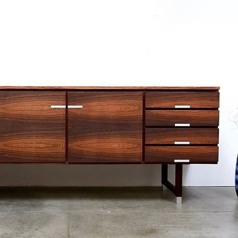 Up for grabs....a gorgeous vintage rosewood sideboard credenza design by Kari Kristiansen for FM Møbler.  Making space in the showroom for my next container so for a limited time I have it at the best price on earth by a mile (and of the few out there I know of, it has the best grain as well 😁) plus FREE freight shipping in the continental US!! Price and shipping have been adjusted on the website or feel free to contact me with any questions. 
_____________________________________
#danishmodern #danishcredenza #danishsideboard #kaikristiansen #midcenturycredenza #midcenturymodern #mcmdesign #mcmfurniture #mcmdaily #midcenturymodernfurniture #midcenturymoderndesign #apartmenttherapy #houzz #midcenturystyle #midcenturyfurniture #midcentury #midcenturydecor #midcenturyliving #midcenturymod #vintagefurniture #midcenturystyle #midcenturydesign #dwell #atomicranch #interiordesign #1960sinteriors #1950sinteriors #1960sdesign #1950sdesign #midcenturyinteriors