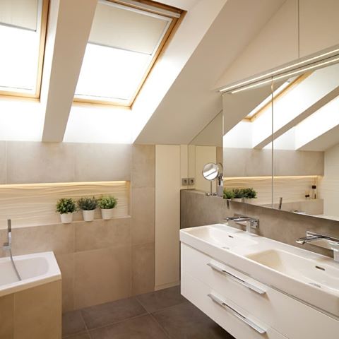Light bathroom #bathroomdesign #bathroom #linearstyle #atlasconcorde #lightbathroom #ceramicconcrete