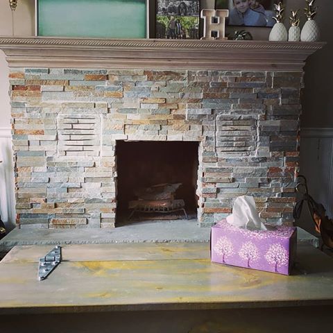 A bit of a chill out there but that's ok because after this long few weeks I'm more than happy to do absolutely nothing.  Sitting by the fireplace and reminiscing works for me 😉
.... Swipe to see the past of this fireplace. .
.
.  #interiordesign #interiorstyle #homestyle #restoration 
#design #homesweethome #interiors #homedesigns #homedesigning #homedetails #homedecorlovers #inspiration #mybhg #rusticfarmcharm #myhousemadeahome  #mycreativeinterior #realhomesofinstagram  #currentdesignsituation #homedecorating #homedecorideas #homedecor #housestyle
 #rusticdecor #myhomedecor #makeahouseahome #interiorlovers #interiorandhome #decordailydose #fireplace #beforeandafter