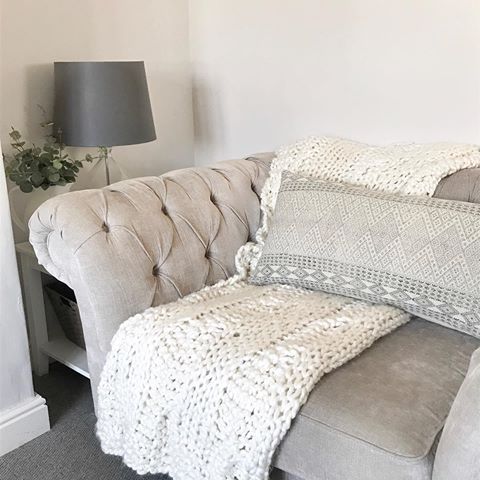 SOFA TIME
I’m having a perfect, relaxing Sunday refuelling for the week ahead! Have a great Sunday all💕
DAY 28 @myhousethismonth #myhousethismonth .
.
.
.
.
.
#lounge #sofa #livingroomdecor 
#howihome #mygorgeousgaff #sassyhomestyle #interiorstyling #dailydecordetail #cornerofmyhome #spotlightonmyhome #myhomevibe #myhometrend  #mystylednest  #pocketofmyhome #victorianstyle #myhyggehome #myhousebeautiful
#mycreativeinterior #homeinterioruk #myhometrend #myinteriorvibe #sorealhomes #myperiodhomestyle #myinteriorstyletoday #actualinstagramhomes #nesttoimpress #interiormilk #lovetohome #storyofmyhome