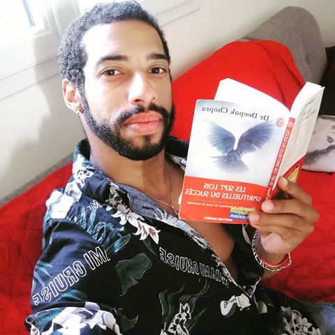 " Give a food for you brain everyday 👍👍". #spirituel #book #home #morning #grow #succes #determination #ambition #éducation #yourself #world #picture #life #normandie #music #artist #pianocover #cover #fitnesspark #fitness #fit #bodybuilding #musculation #sport #boxing #artmartial #sagesse #calm #follow