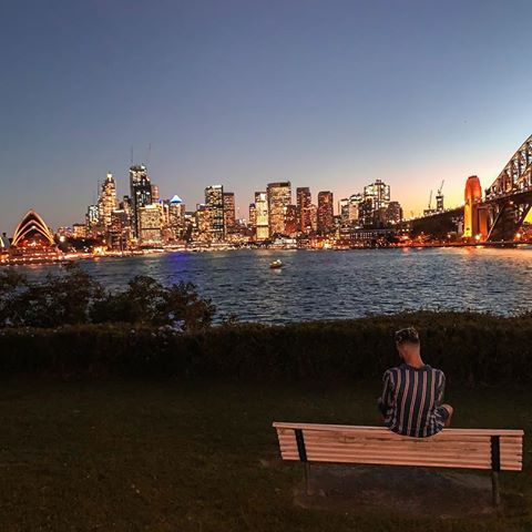 Chill in town🌒
#australia #sydney #landscape #sunset